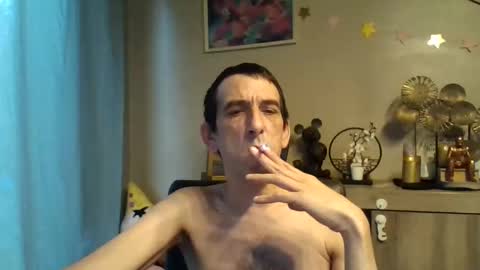 Snapshot of dreamguy38 chatting on 10/21/25, 07:20 dreamguy38 online show from 10/21/25, 07:20