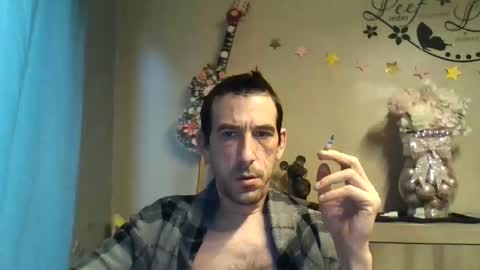 Snapshot of dreamguy38 chatting on 11/01/25, 07:32 dreamguy38 online show from 11/01/25, 07:32