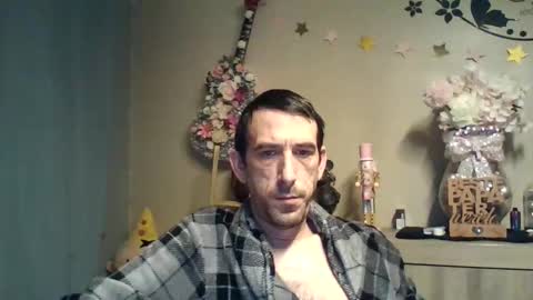 Snapshot of dreamguy38 chatting on 11/09/25, 05:39 dreamguy38 online show from 11/09/25, 05:39