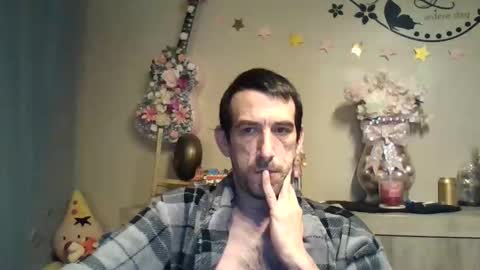 Snapshot of dreamguy38 chatting on 11/10/25, 04:55 dreamguy38 online show from 11/10/25, 04:55