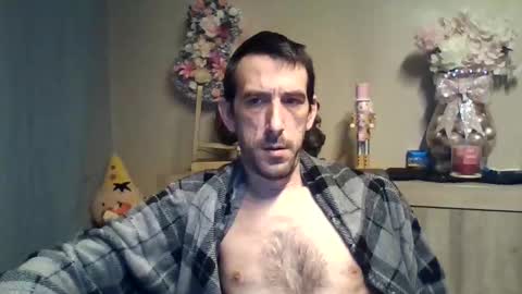 Snapshot of dreamguy38 chatting on 11/11/25, 05:29 dreamguy38 online show from 11/11/25, 05:29