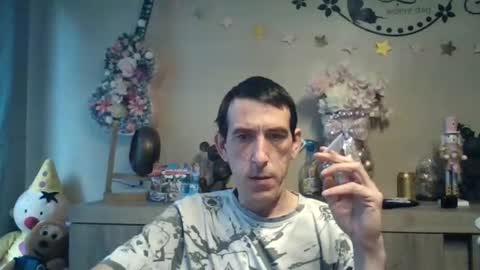 Snapshot of dreamguy38 chatting on 11/14/25, 09:08 dreamguy38 online show from 11/14/25, 09:08