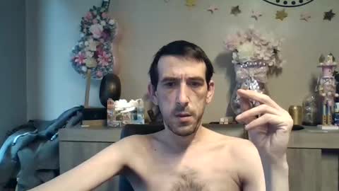 Snapshot of dreamguy38 chatting on 11/20/25, 08:25 dreamguy38 online show from 11/20/25, 08:25