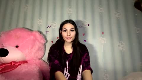 Snapshot of dreamkaren_ chatting on 02/04/25, 02:53 Karina online show from 02/04/25, 02:53