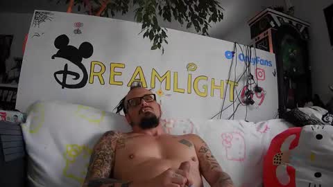 Snapshot of dreamlight69 chatting on 01/18/25, 03:38 Dreamlight online show from 01/18/25, 03:38