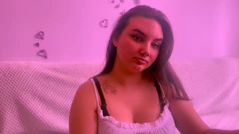 Mila online show from 03/12/25, 10:37