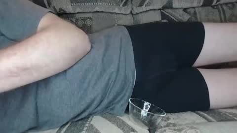 Snapshot of drippyjt chatting on 10/20/25, 03:07 drippyjt online show from 10/20/25, 03:07