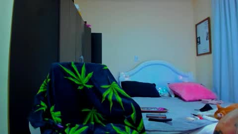 drippyorlove online show from 02/24/25, 10:03