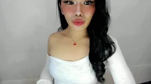 miss. Erika online show from 09/14/25, 12:15