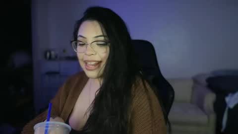 Snapshot of drizzypeach602 chatting on 12/30/24, 05:04 Drizzypeach602 online show from 12/30/24, 05:04