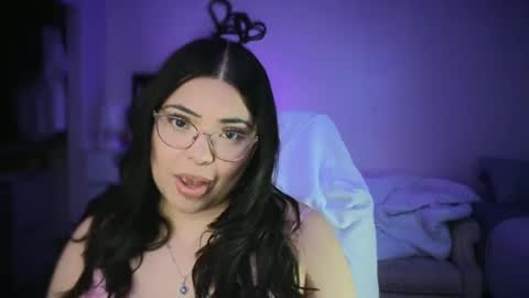 Snapshot of drizzypeach602 chatting on 02/15/25, 03:42 Drizzypeach602 online show from 02/15/25, 03:42
