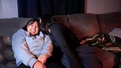 Snapshot of drizzypeach602 chatting on 11/26/25, 04:24 Drizzypeach602 online show from 11/26/25, 04:24