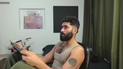 Snapshot of drogama chatting on 12/05/24, 11:18 Drogama online show from 12/05/24, 11:18