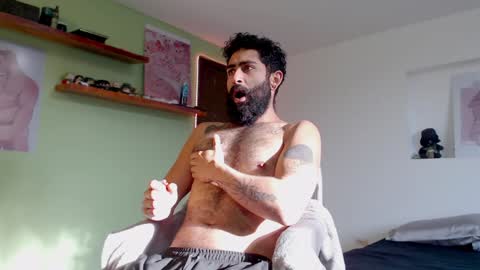 Snapshot of drogama chatting on 01/13/25, 12:24 Drogama online show from 01/13/25, 12:24