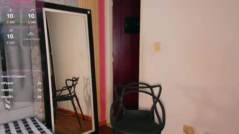 Snapshot of drooling4daddy chatting on 10/06/25, 12:41 drooling4daddy online show from 10/06/25, 12:41