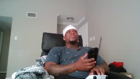 SmoovFanz online show from 10/27/25, 05:06