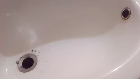 Snapshot of dthedog12 chatting on 11/23/25, 10:31 dthedog12 online show from 11/23/25, 10:31