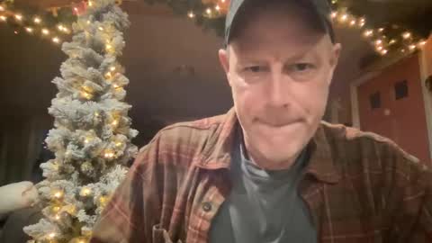 Snapshot of dudeinnh chatting on 12/20/24, 09:17 Steve online show from 12/20/24, 09:17