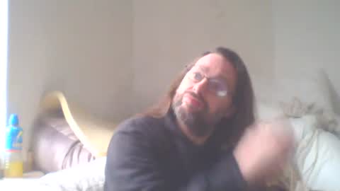 Snapshot of dukenucum73 chatting on 01/05/25, 01:04 chris online show from 01/05/25, 01:04