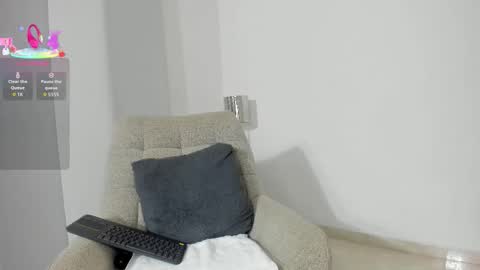 Dulce online show from 10/24/25, 09:28