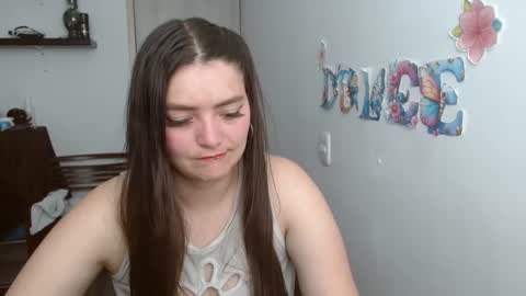 Snapshot of dulce_1322 chatting on 09/15/25, 07:03 Dulce online show from 09/15/25, 07:03