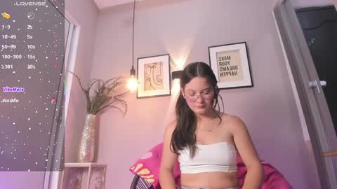 Snapshot of dulce__fiore07 chatting on 09/22/25, 01:02 dulce__fiore07 online show from 09/22/25, 01:02