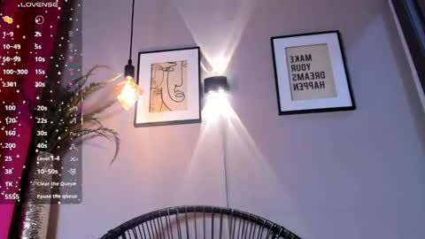 dulce__fiore07 online show from 11/13/25, 12:26