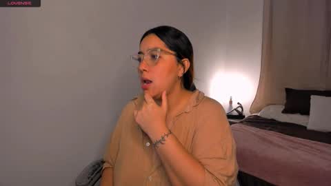 Snapshot of dulce_brithany chatting on 10/06/25, 12:57 dulce brithany online show from 10/06/25, 12:57