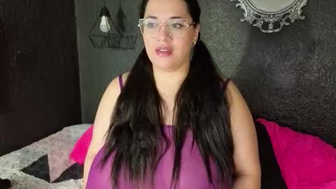 Snapshot of dulce_lf chatting on 09/21/25, 02:19 DULCE LF online show from 09/21/25, 02:19