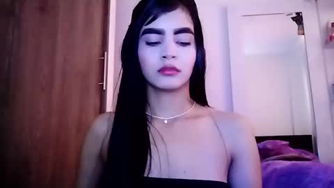 Snapshot of dulce_lucero chatting on 12/15/24, 07:10 dulce_lucero online show from 12/15/24, 07:10