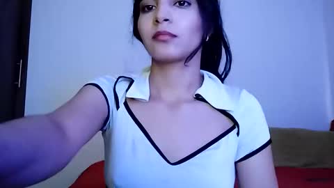 Snapshot of dulce_lucero chatting on 01/07/25, 09:25 dulce_lucero online show from 01/07/25, 09:25