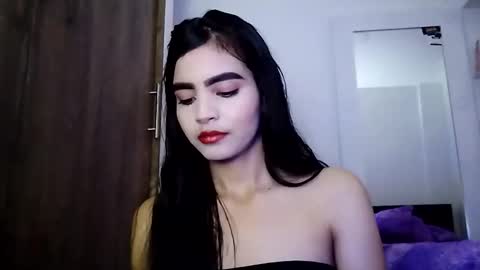 Snapshot of dulce_lucero chatting on 01/31/25, 03:44 dulce_lucero online show from 01/31/25, 03:44