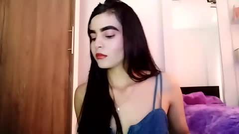 Snapshot of dulce_lucero chatting on 02/24/25, 05:42 dulce_lucero online show from 02/24/25, 05:42