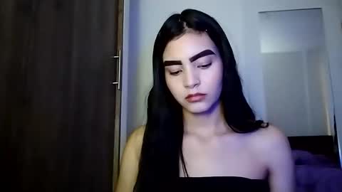 Snapshot of dulce_lucero chatting on 09/13/25, 08:08 dulce_lucero online show from 09/13/25, 08:08