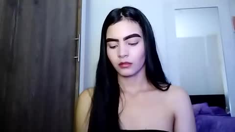 Snapshot of dulce_lucero chatting on 09/27/25, 06:57 dulce_lucero online show from 09/27/25, 06:57