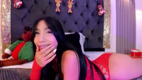 Dluce May online show from 11/18/25, 04:17