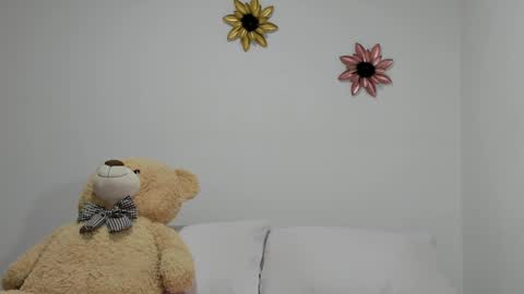 Dulce  online show from 01/29/25, 02:32