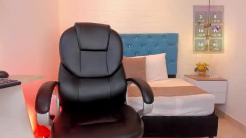 Dulce Baker online show from 10/11/25, 06:01