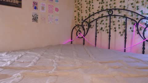 my first day  you can call me Georgia online show from 09/20/25, 01:01