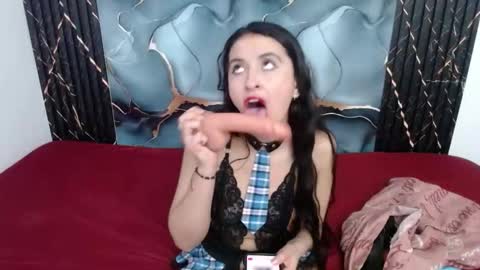 dulce online show from 11/10/25, 03:11