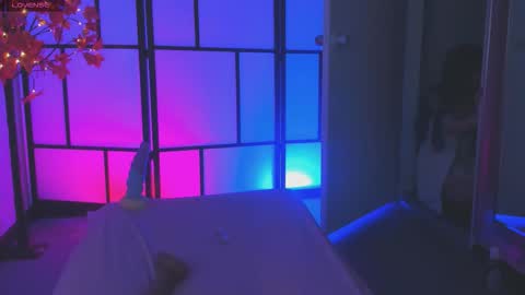 Snapshot of dulcespit_ chatting on 09/14/25, 04:33 Juana online show from 09/14/25, 04:33