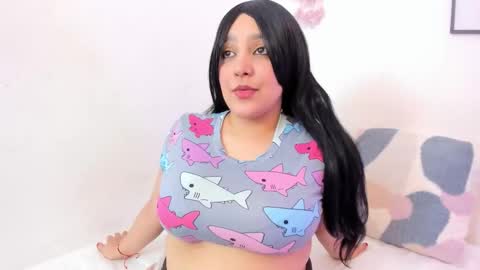 Snapshot of dullce77 chatting on 10/09/25, 07:34 Dulce online show from 10/09/25, 07:34