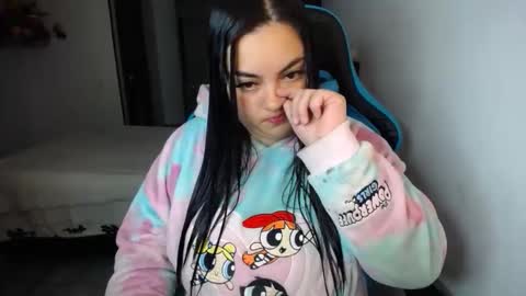 Snapshot of dumont_model chatting on 10/06/25, 02:09 Nicole online show from 10/06/25, 02:09