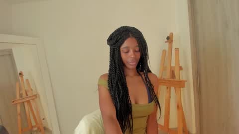 Snapshot of duna_du chatting on 12/11/24, 12:12 My birthday is tomorrow November 30 online show from 12/11/24, 12:12