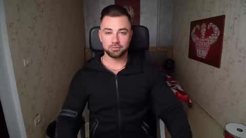 Snapshot of duncanstones chatting on 12/19/24, 11:07 DuncanStone online show from 12/19/24, 11:07