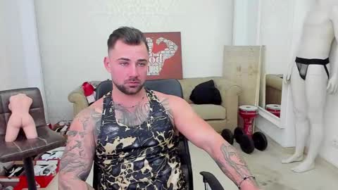 Snapshot of duncanstones chatting on 01/11/25, 11:23 DuncanStone online show from 01/11/25, 11:23