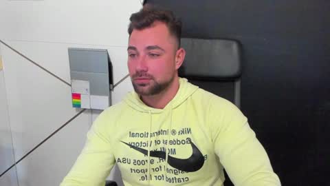 Snapshot of duncanstones chatting on 02/05/25, 11:12 DuncanStone online show from 02/05/25, 11:12