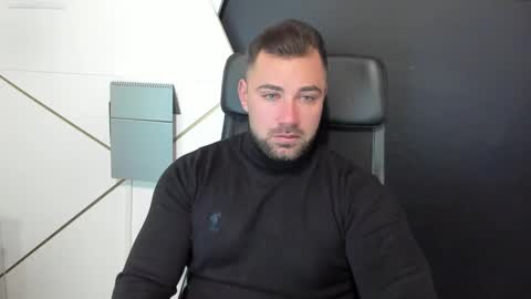 Snapshot of duncanstones chatting on 02/19/25, 05:05 DuncanStone online show from 02/19/25, 05:05
