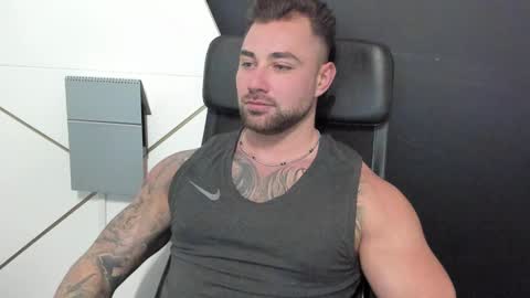 Snapshot of duncanstones chatting on 03/04/25, 02:10 DuncanStone online show from 03/04/25, 02:10