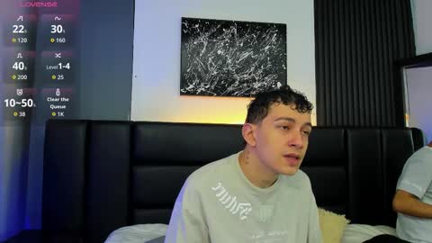 Thomas and Noah online show from 10/28/25, 12:09